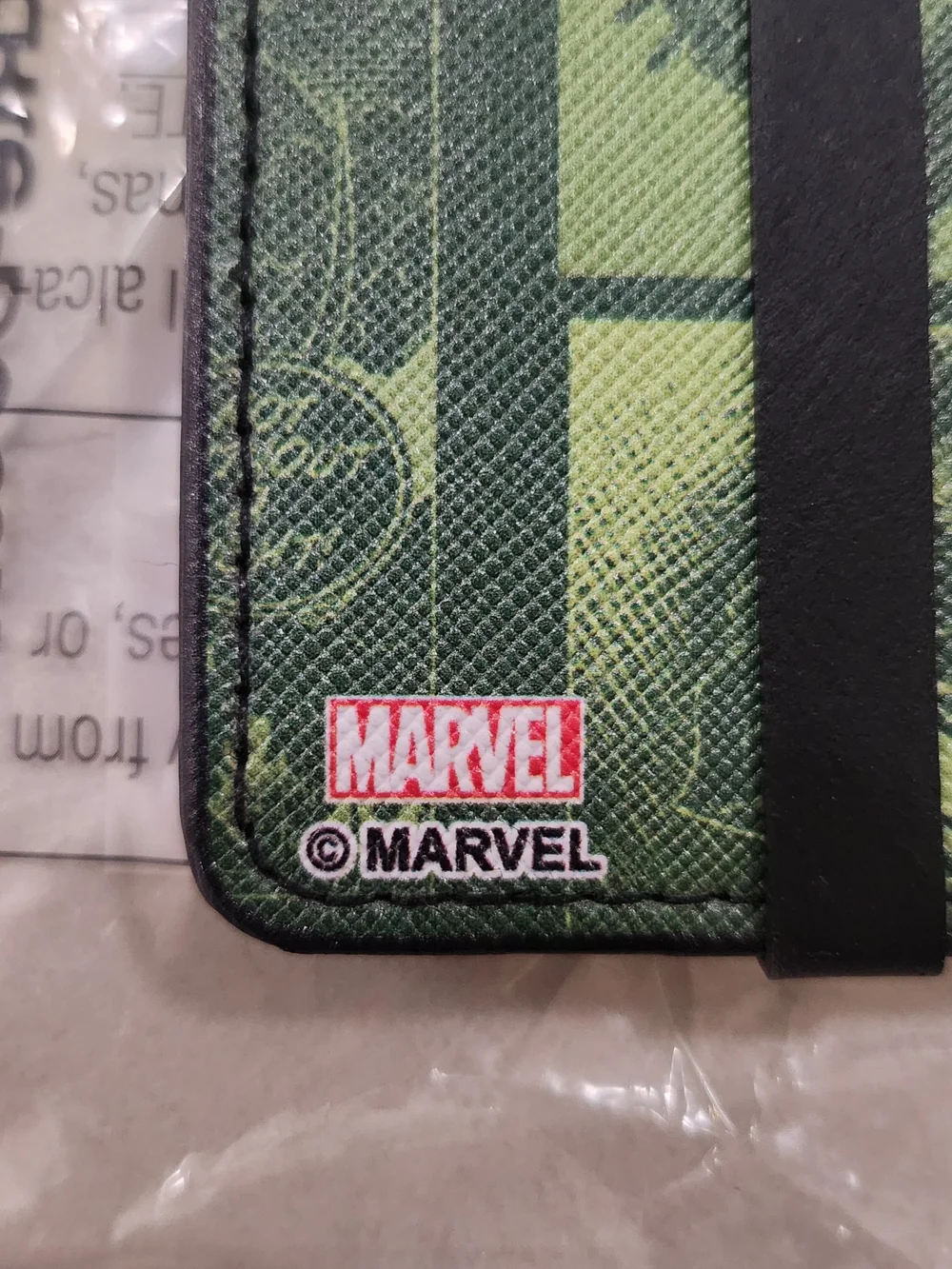 Buckle-Down Rocket Raccoon Graphic Wallet - Green, Red & Black